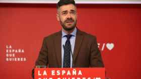 El diputado socialista Felipe Sicilia durante la presentación del 'detector de mentiras'