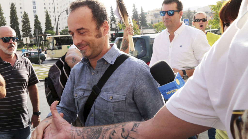 Francesco Arcuri, expareja de Juana Rivas, llegando a un juzgado de España.