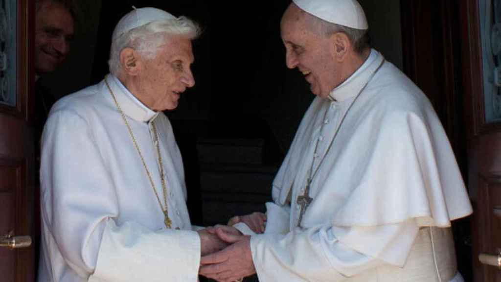 Reunión entre Francisco I y Benedicto XVI