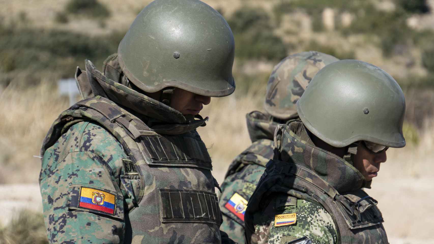 Miembros de los ejércitos de la OEA, en el Centro Internacional de Desminado de Hoyo de Manzanares (Madrid).