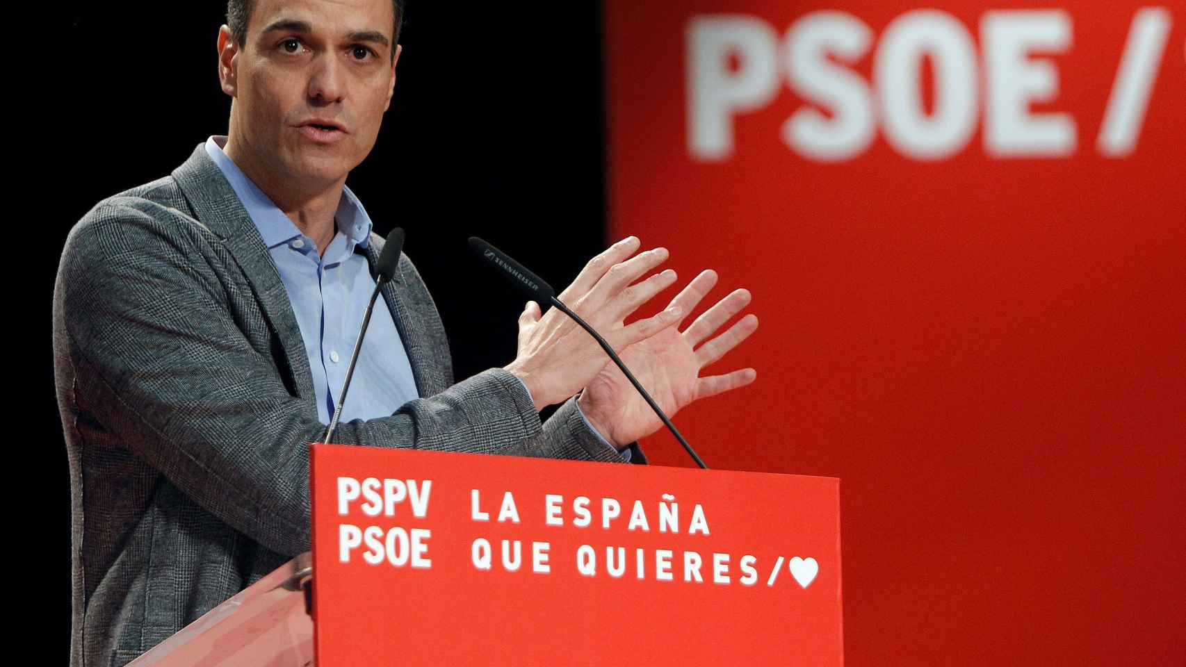 Pedro Sánchez, en un acto del PSOE en el Paraninfo de la Universidad de Alicante.