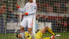 Morata celebra un gol con la selección española