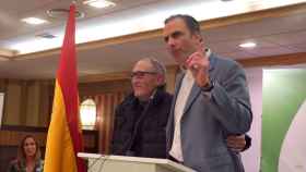 Javier Ortega Smith, número dos de Vox, propone una medalla para quien mate a un ladrón, junto a Remigio, en Martos (Jaén).