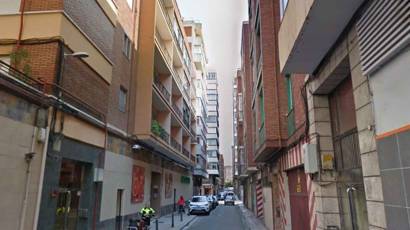 Una de las calles de Valladolid en las que tuvieron que intervenir en una vivienda