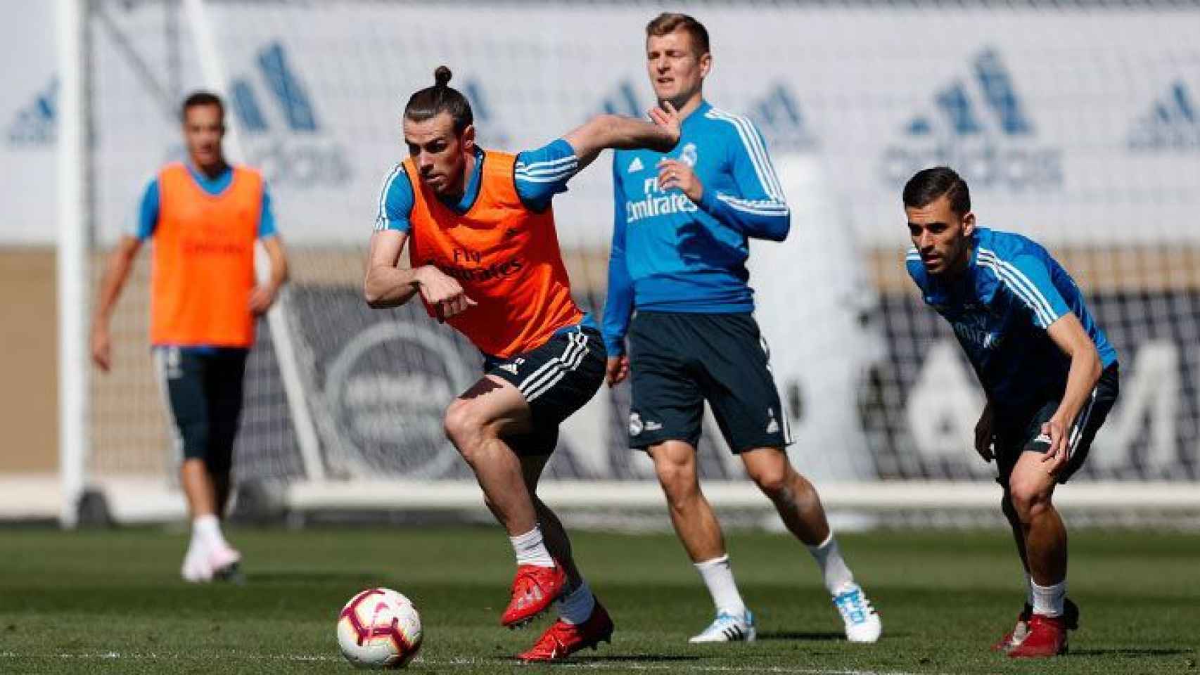 Bale, Kroos y Ceballos en el entrenamiento del Real Madrid