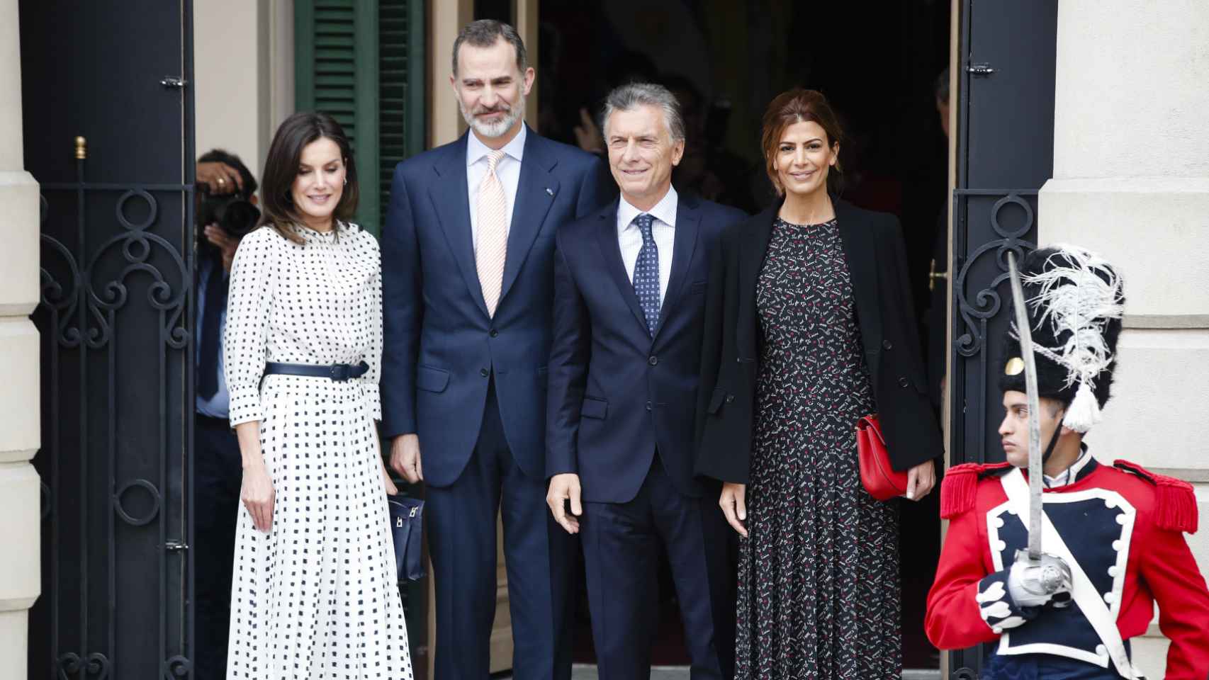 La Reina junto a Felipe VI y el matrimonio Macri en el VIII Congreso Internacional de Lengua Española.