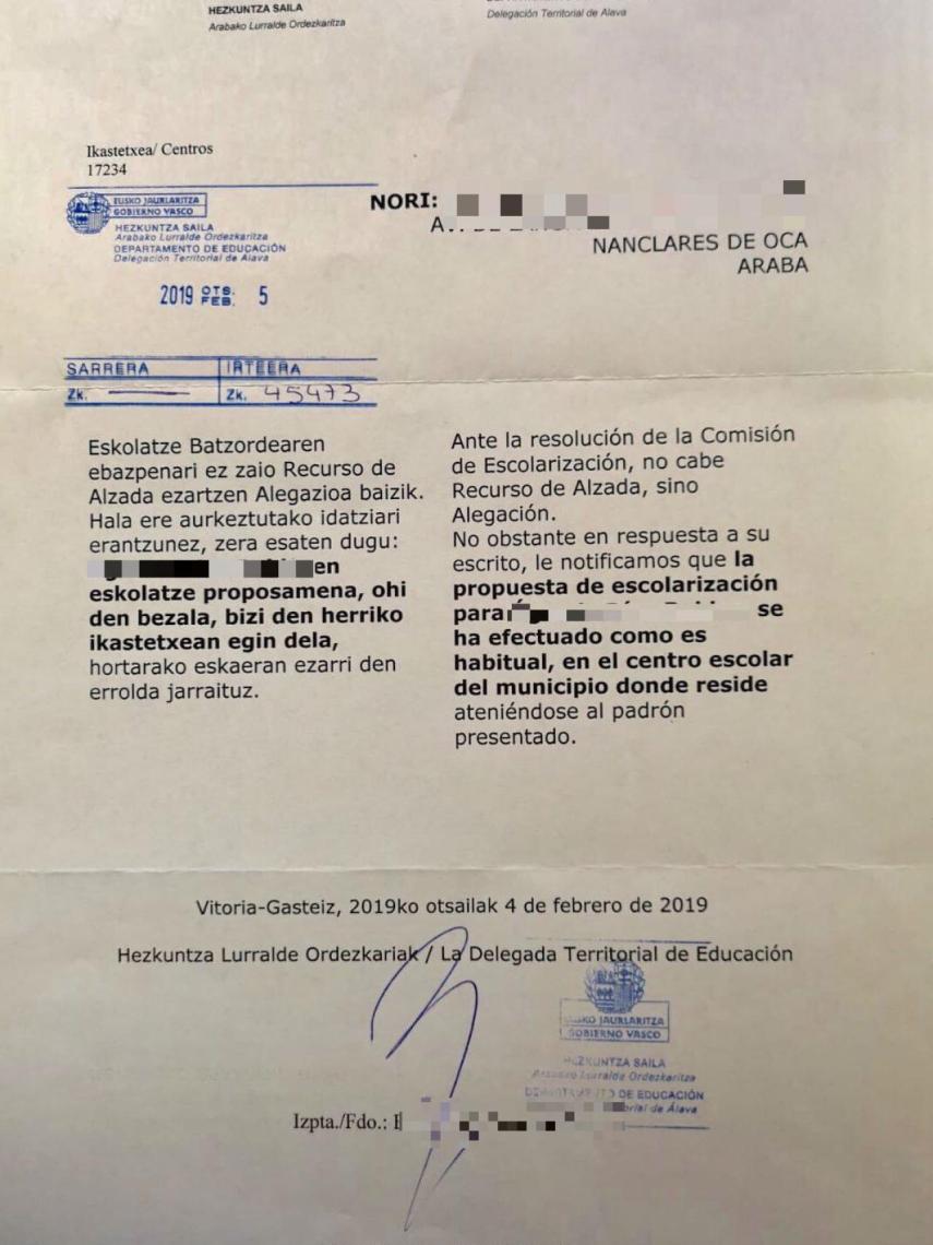 Respuesta negativa de la delegada de Educación en Vitoria.