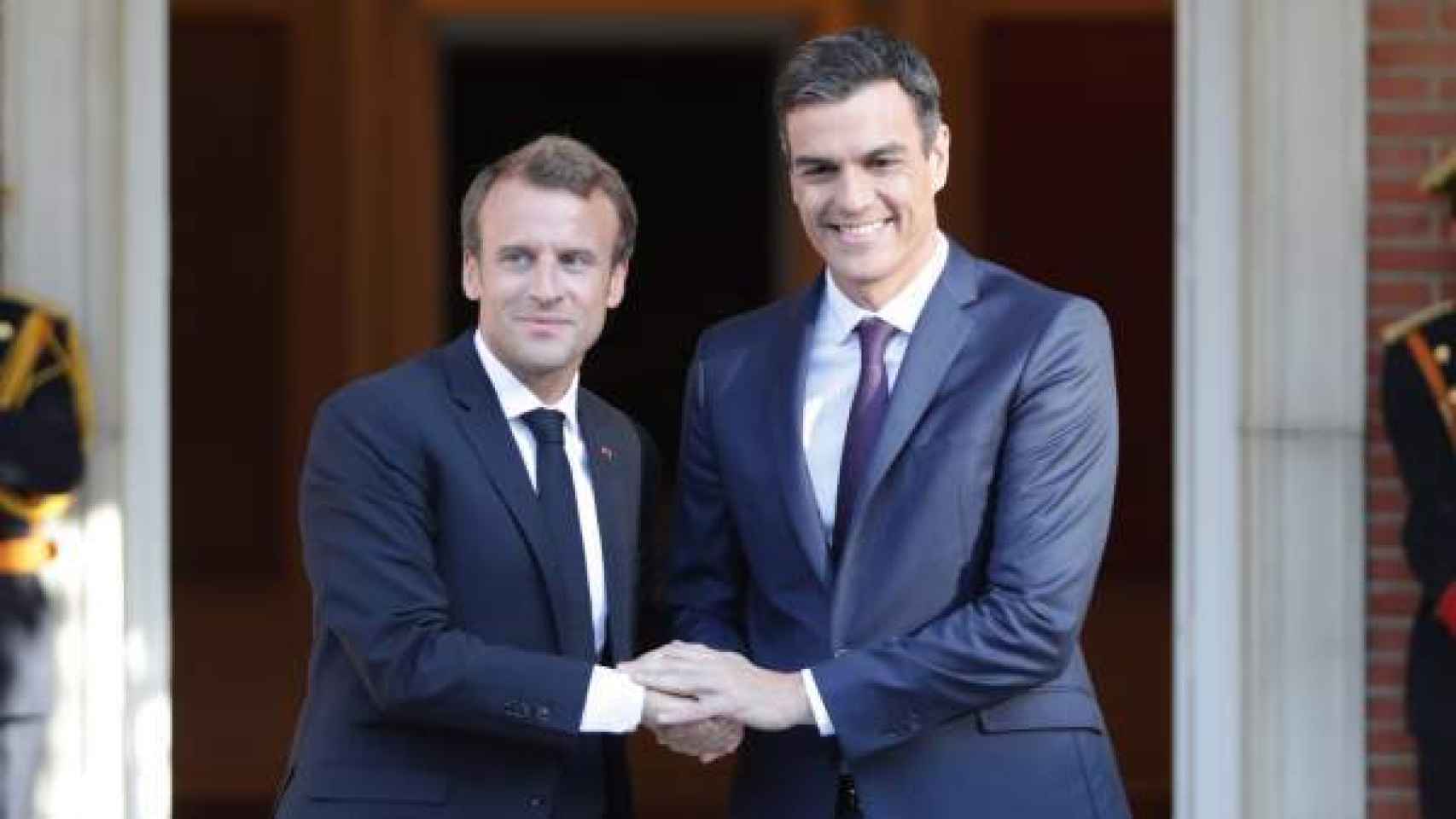 El presidente francés, Emmanuel Macron, y el jefe del Gobierno español, Pedro Sánchez.