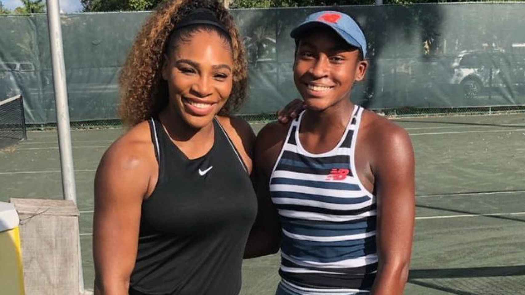 Coco Gauff y Serena Williams. Foto: Twitter (@Tennis)