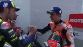 Rossi y Márquez firman la tregua: se dieron la mano tras el GP de Argentina