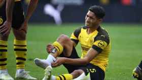 Achraf, en el momento de su lesión con el Borussia Dortmund. Foto: Twitter (@partidazocope)