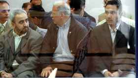 Jamal Hussein, primero por la izquierda, durante el juicio celebrado en la Audiencia Nacional.