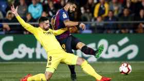 Un Barcelona con la cabeza en el Atlético empata en el descuento ante el Villarreal