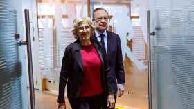 Florentino Pérez y Manuela Carmena, en la presentación del nuevo estadio Santiago Bernabéu