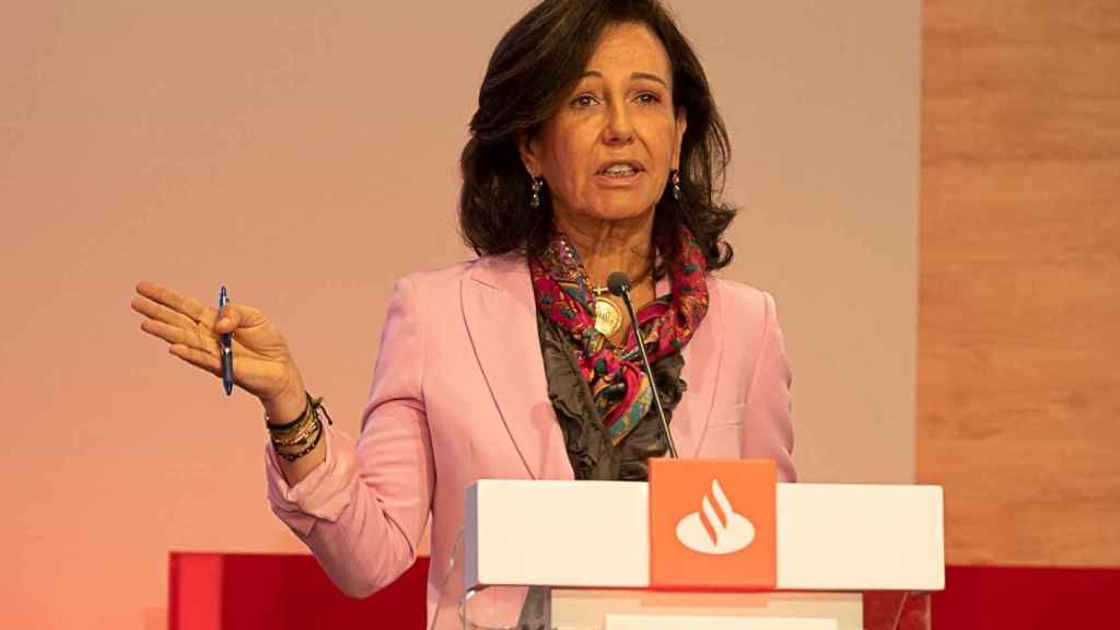 Ana Botín, presidenta del Banco Santander, durante la presentación con los inversores en Londres.