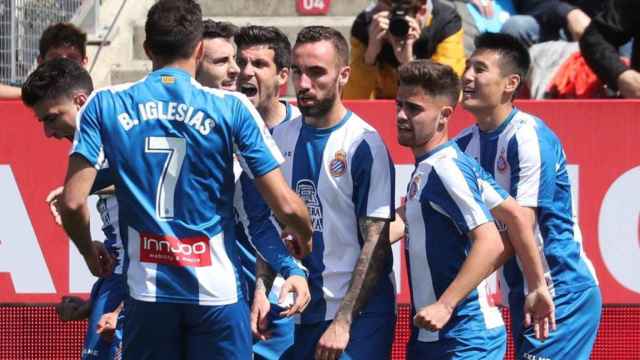 Los jugadores del Espanyol celebran un gol al Girona. Foto: Twitter (@RCDEspanyol)