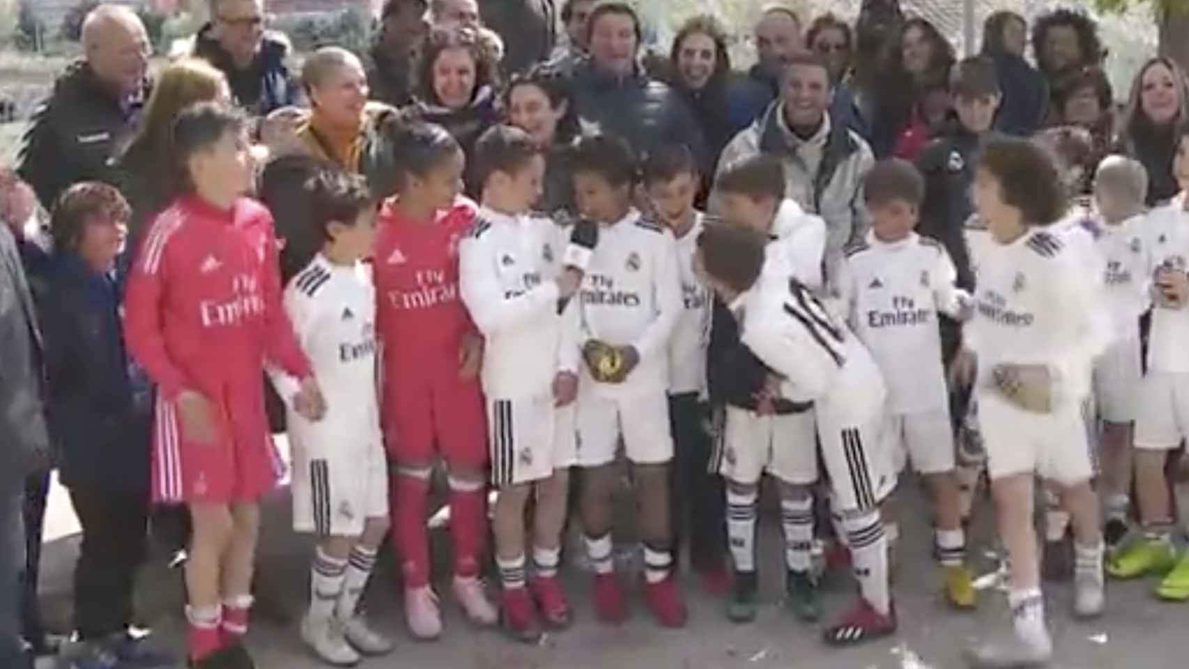 Marcelo, uno más en la celebración del título de Liga del Benjamín A del Real Madrid