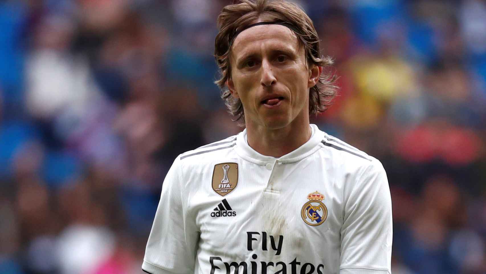 Luka Modric se lamenta de una ocasión fallada