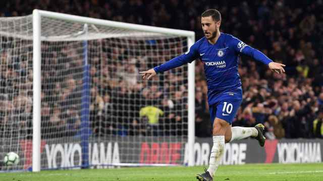 Hazard celebra un gol en el Chelsea - Brighton & Hove Albion de Premier League