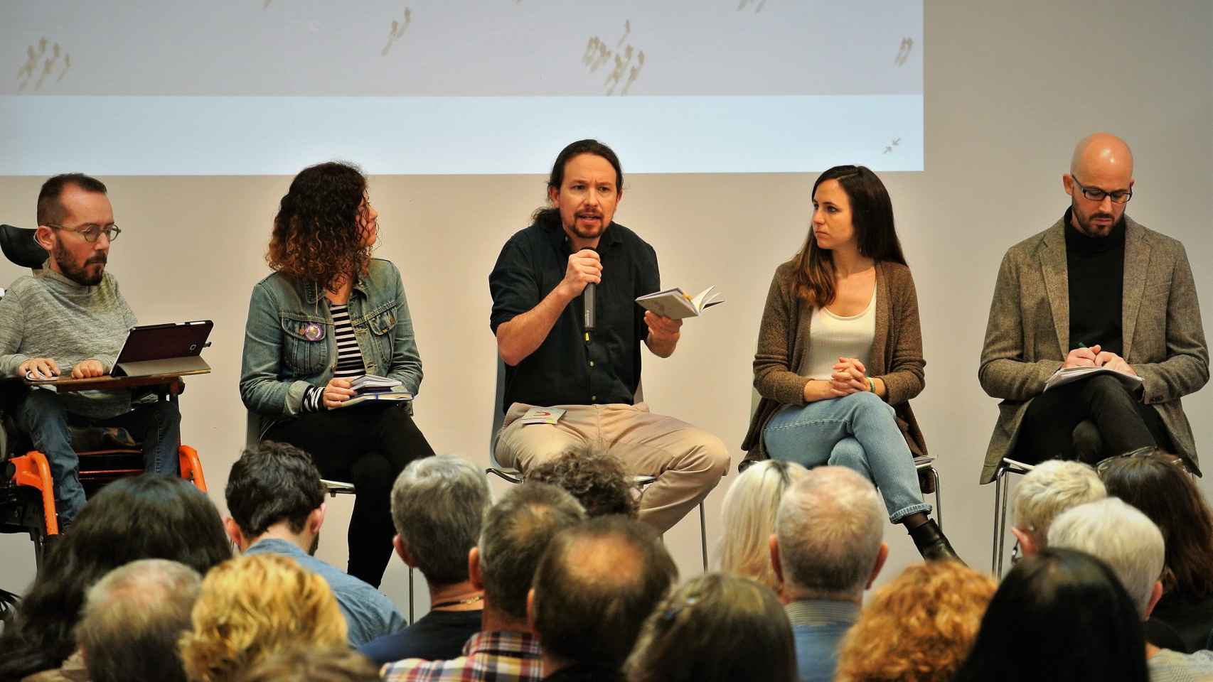 Pablo Echenique, Sofía Castañón, Pablo Iglesias, Ione Belarra y Nacho Álvarez, en la presentación del programa de Podemos para el 28-A.
