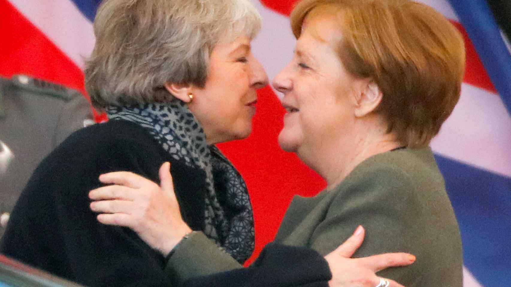 Mays se ha reunido este martes en Berlín con la canciller Angela Merkel