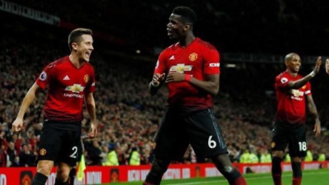 Ander Herrera y Pogba celebran