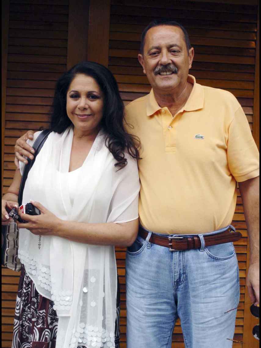 Isabel Pantoja y Julián Muñoz en el verano de 2006, en los últimos momentos de su relación.