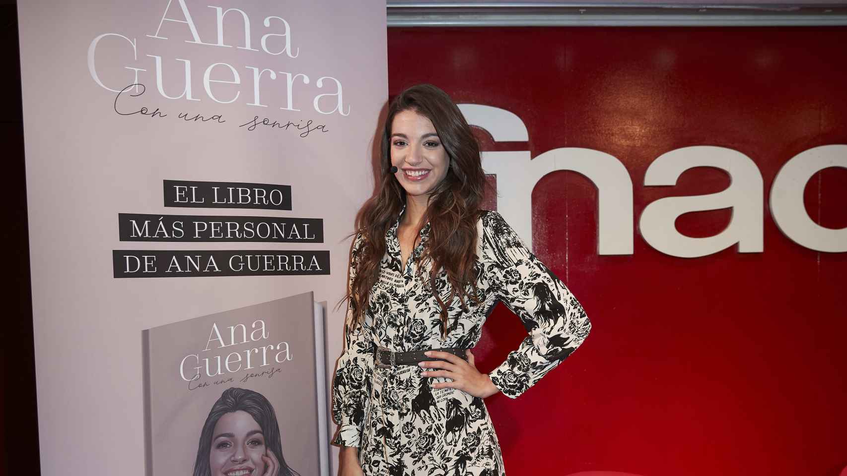 Ana Guerra en la presentación de 'Con una Sonrisa'.