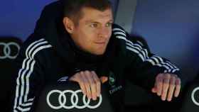 Toni Kroos, en el banquillo del Real Madrid