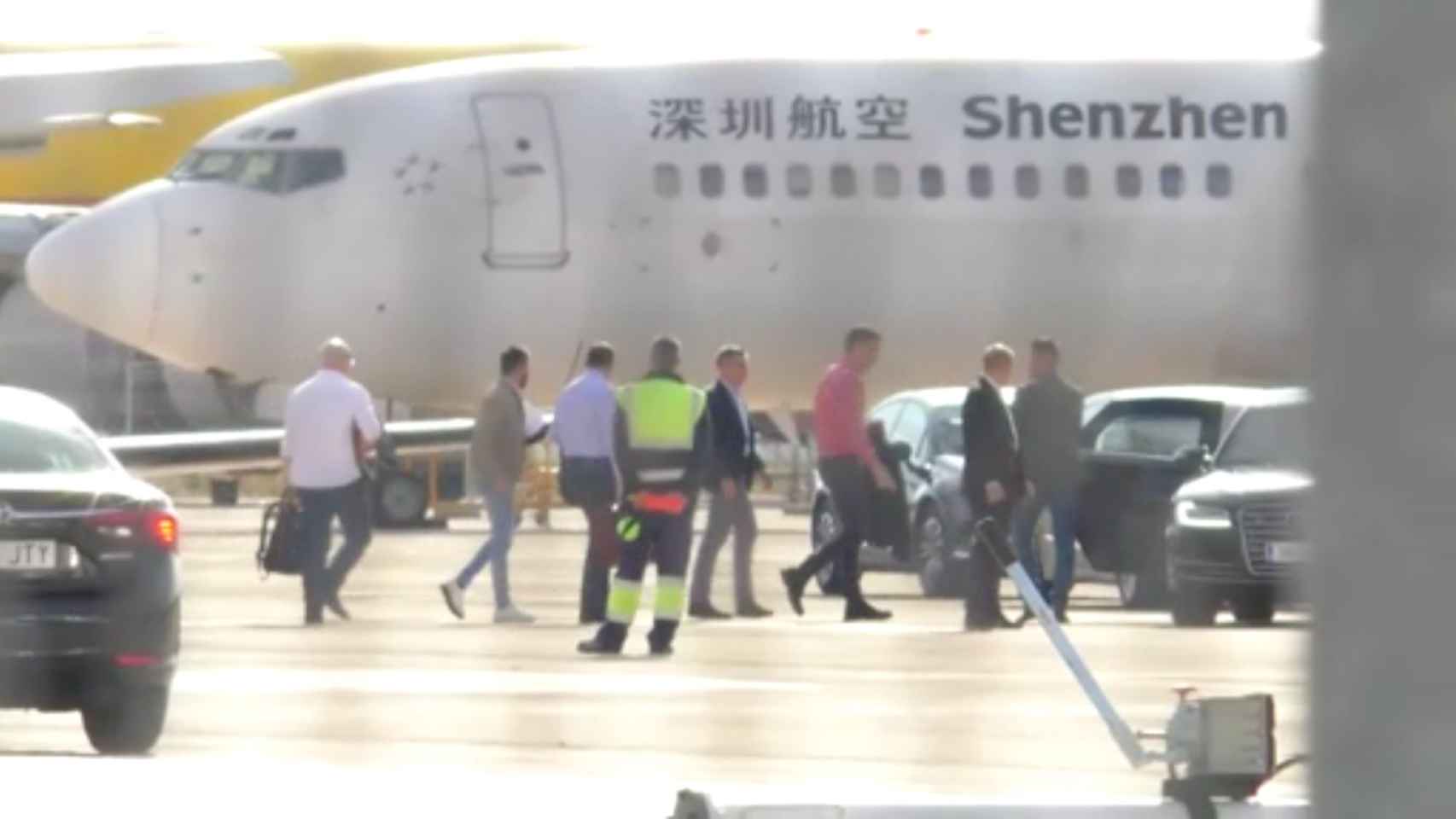 Pedro Sánchez, a su llegada al aeropuerto de Castellón, este viernes.