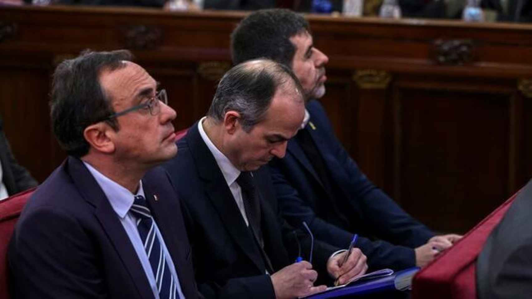 Josep Rull, Jordi Turull y Jordi Sànchez, en el banquillo del Tribunal Supremo.