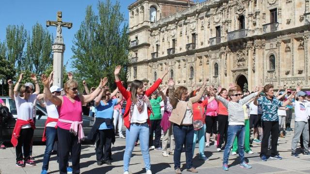 ejercicio intergeneracional semana del mayor