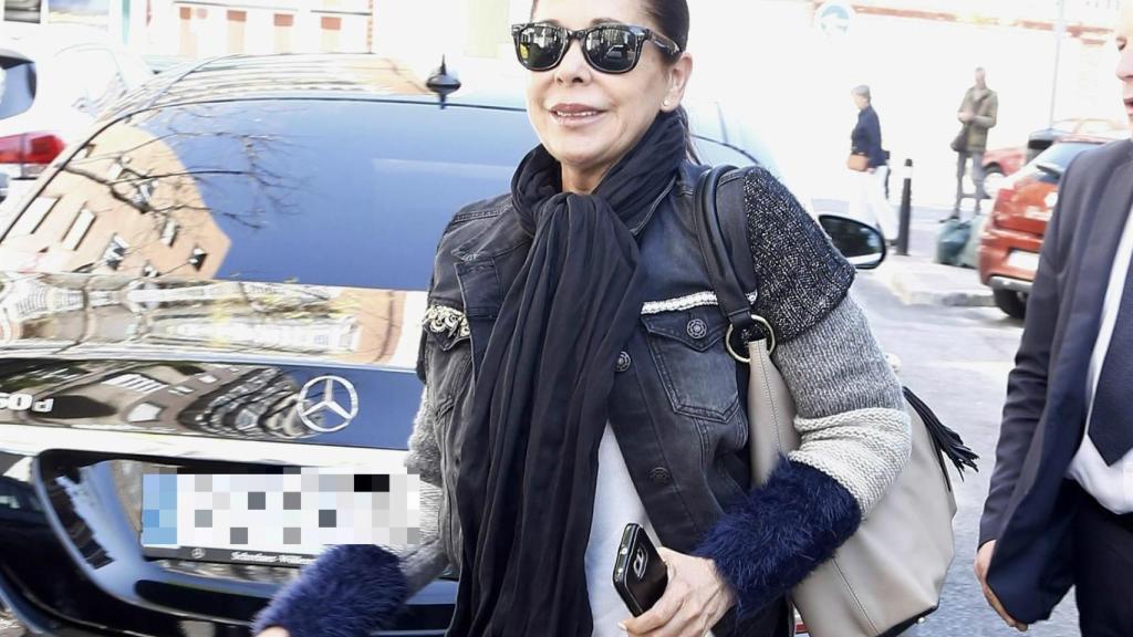 Isabel Pantoja ha permanecido más de siete horas en un centro de estética.