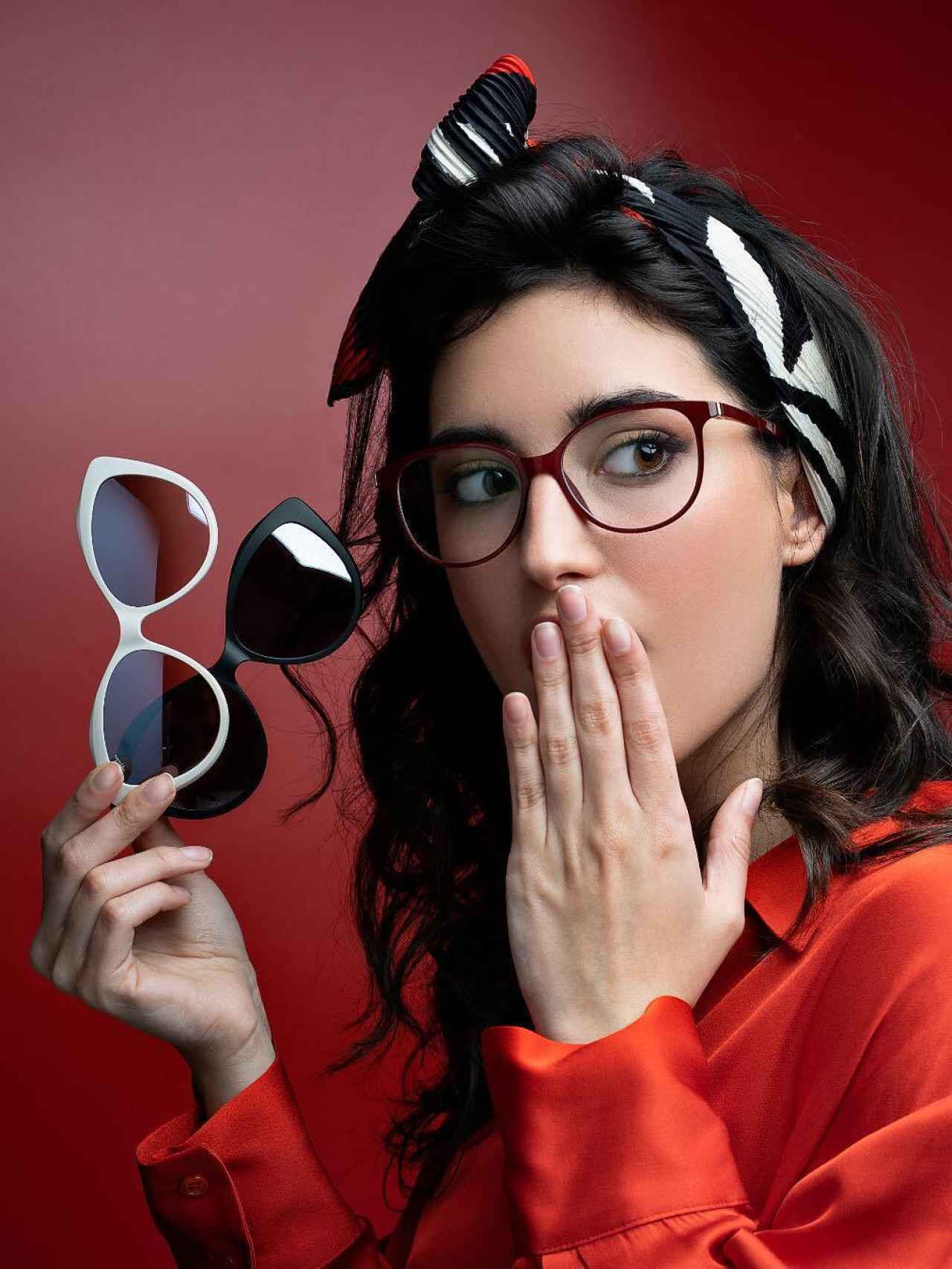La firma Alain Afflelou lanza una novedosa colección de gafas intercambiables.