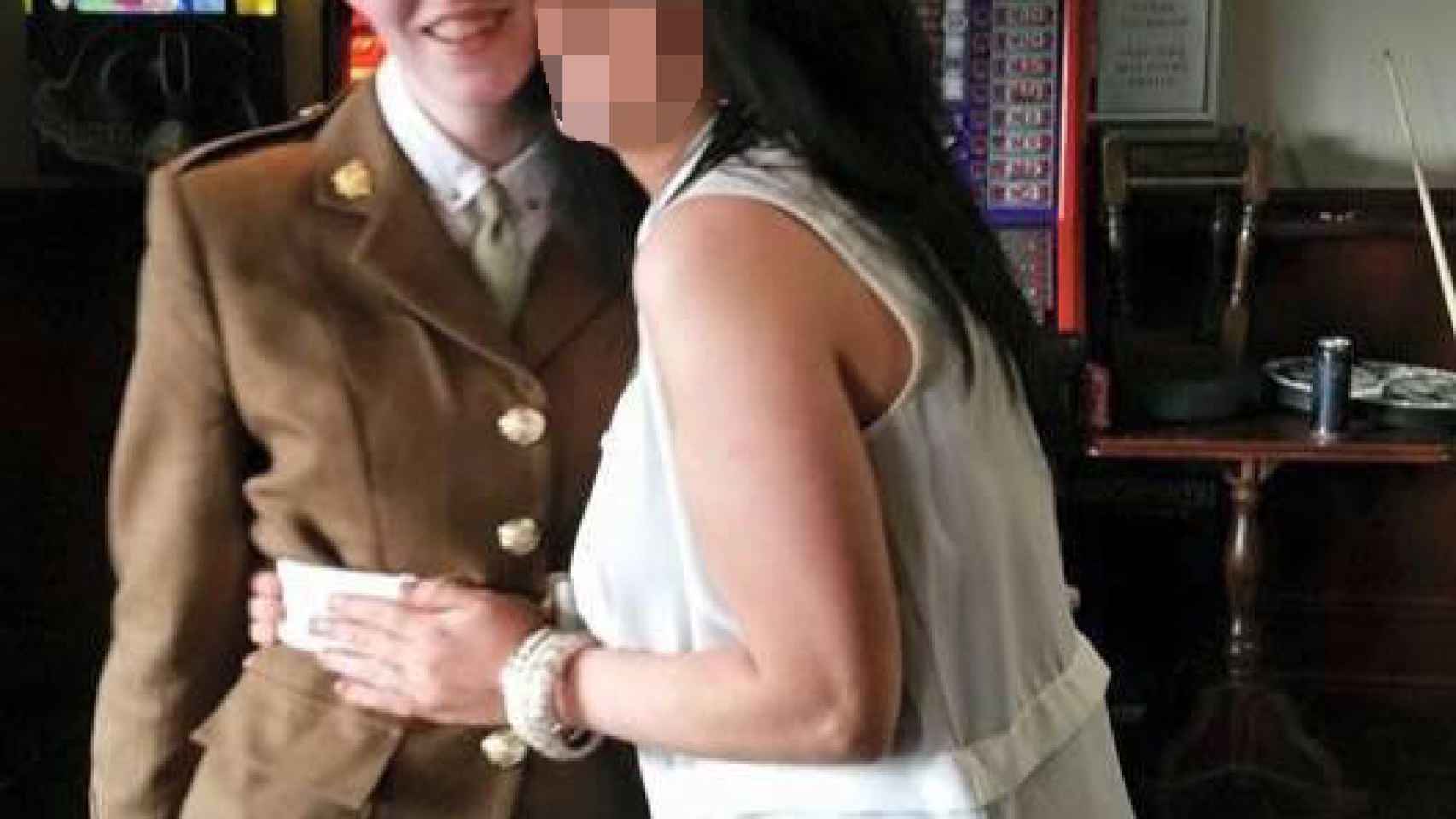 Sarah A., la soldado británica de 22 años agredida por su amiga.