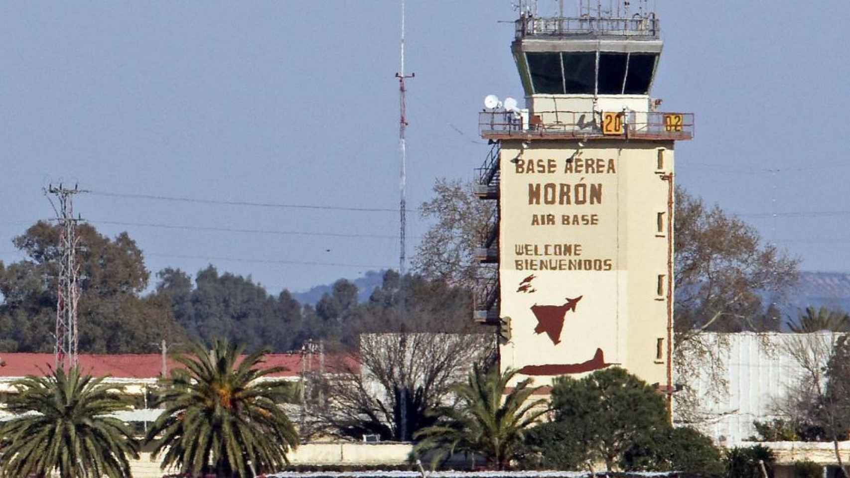 Torre de control de la base aérea de Morón de la Frontera de Sevilla.