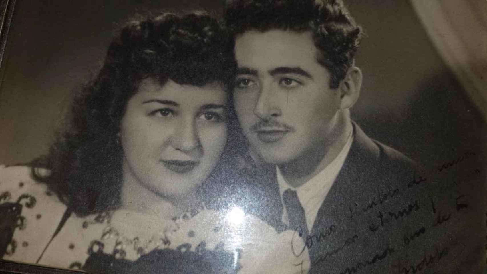 Carmen Nieto y Isidoro Díaz Benjumea, los padres de Ana,  se casaron en 1950 y vivieron en Venezuela.