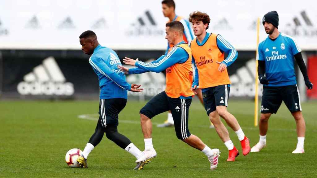 Vinicius entrenó junto al resto de la plantilla del Real Madrid