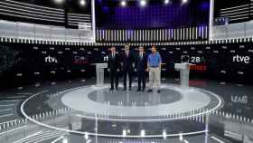 Pedro Sánchez, Albert Rivera, Pablo Casado y Pablo Iglesias posan antes del debate.