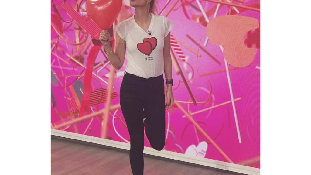 Alba Carrillo posa en sus redes sociales por el día de San Valentín.