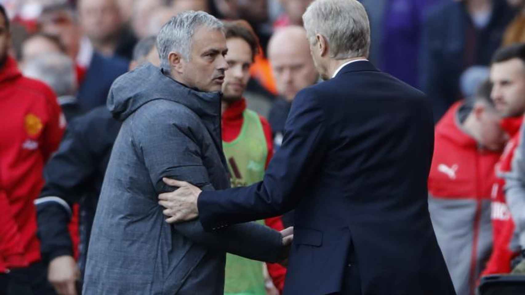 Mourinho y Wenger tras un partido