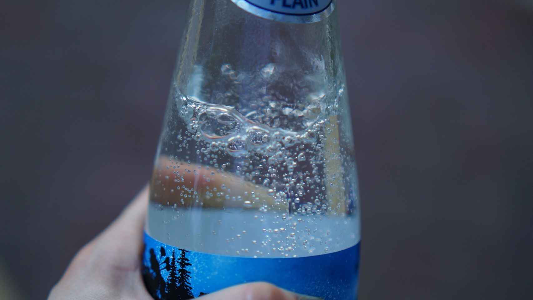 Si te gusta el agua con gas puedes beberla sin temer por tu salud
