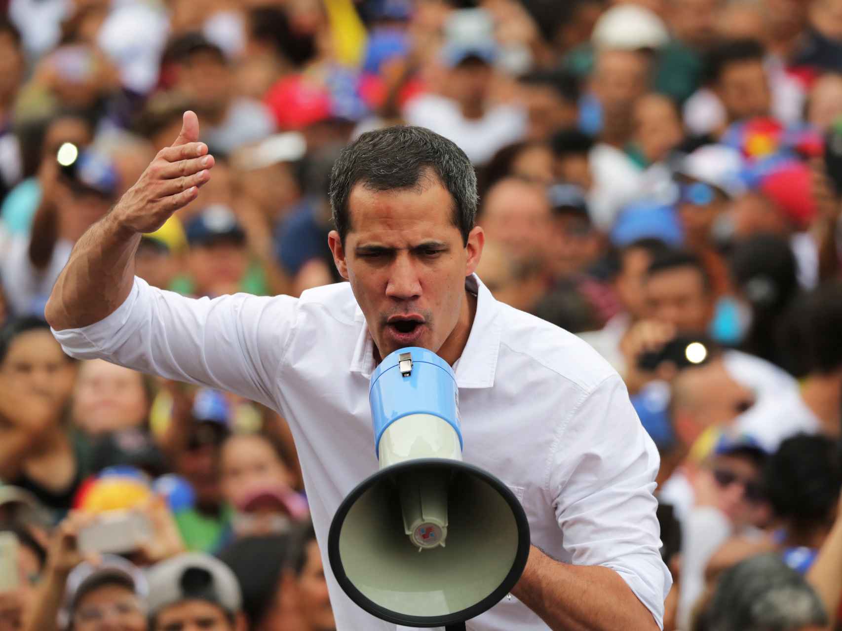 Guaidó se dirige a sus fieles en Maracay, Venezuela