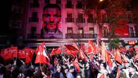 Celebración de la victoria socialista en la sede de Ferraz