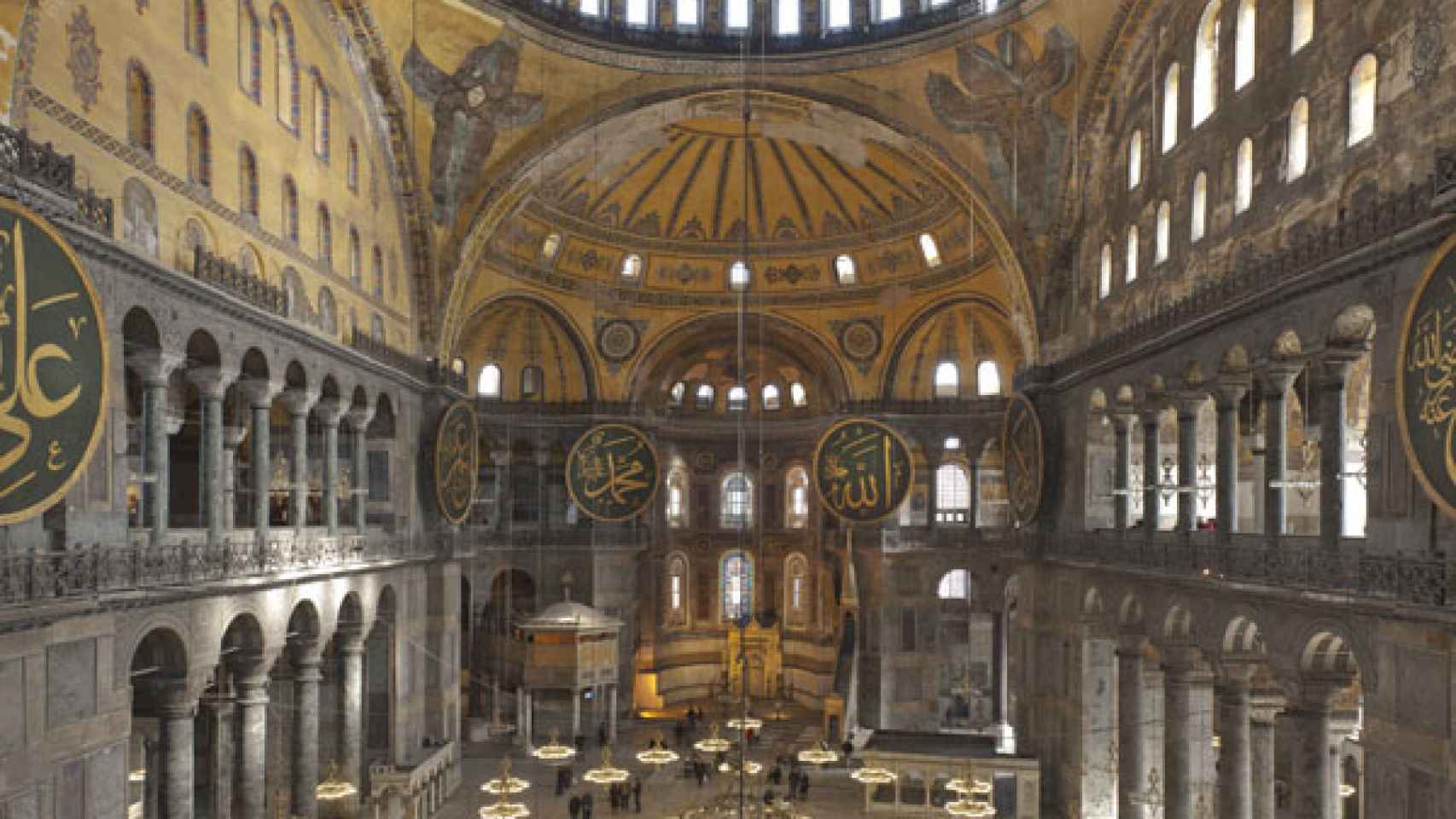 Los últimos secretos de la catedral de Santa Sofía salen a la luz: del  baptisterio a la biblioteca