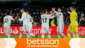 Los jugadores del Real Madrid celebran un gol ante el Villarreal