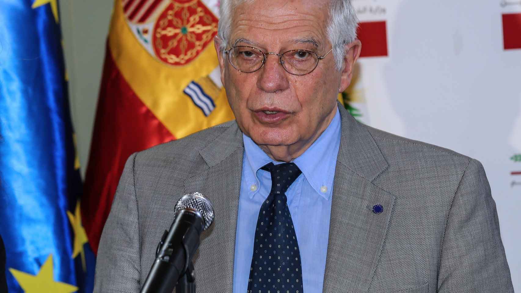 El ministro español de Asuntos Exteriores en funciones, Josep Borrell, en su visita a Beirut.