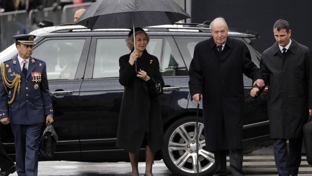 La reina Sofía y el rey Juan Carlos han querido estar presentes en el funeral de Juan de Luxemburgo.