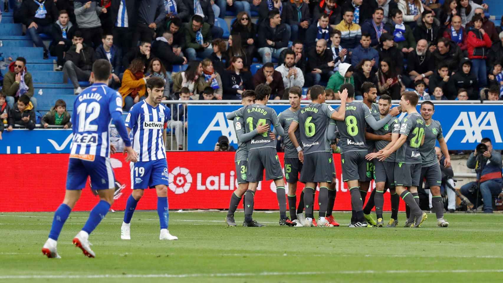 La Real Sociedad celebra un gol contra el Alavés