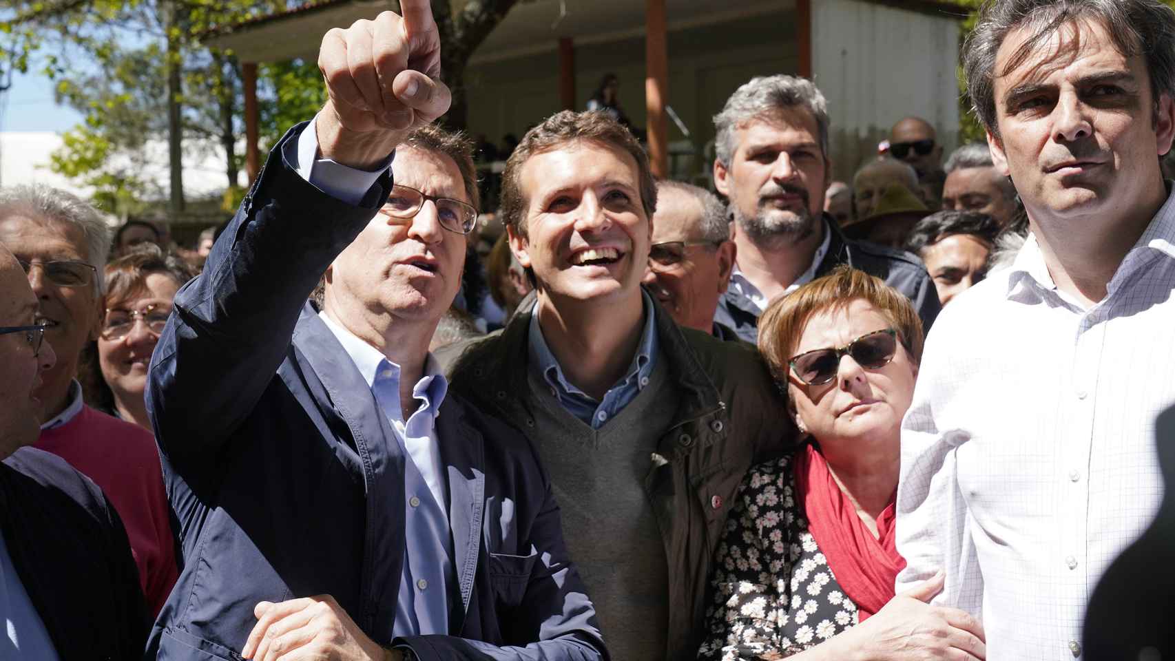 El presidente gallego, Alberto Núñez Feijóo, el líder del PP, Pablo Casado, y Diego Calvo, en la III Romería del PP provincial en O Pino.